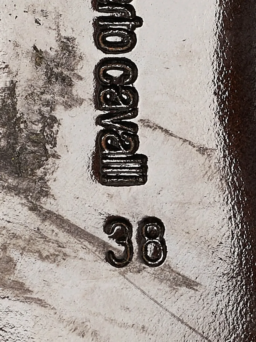 leather sandals 13