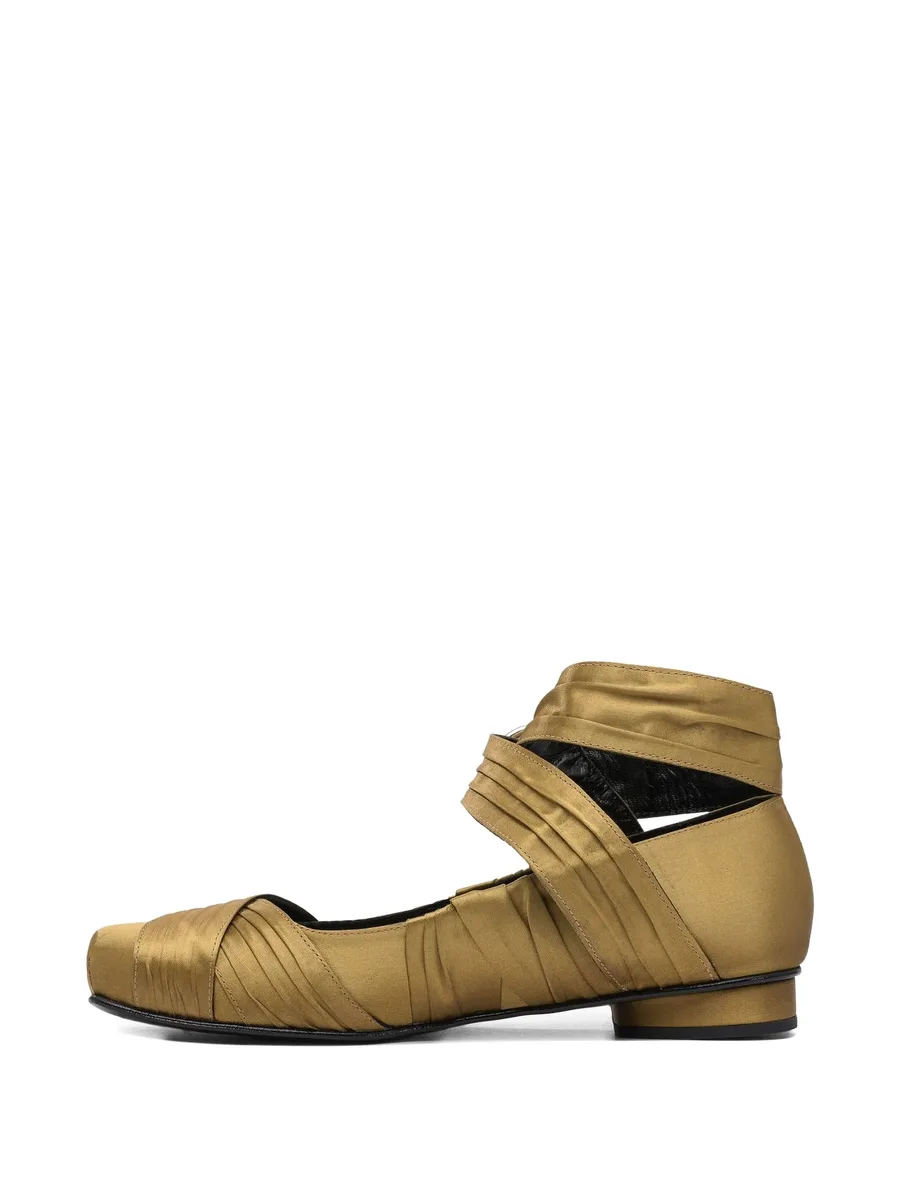Volant pleated buckle ballet flats 8