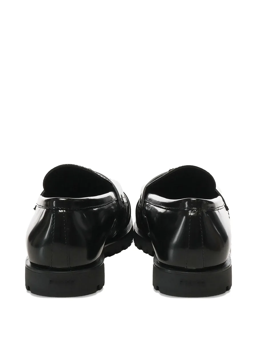 pleated logo-plaque loafers 5