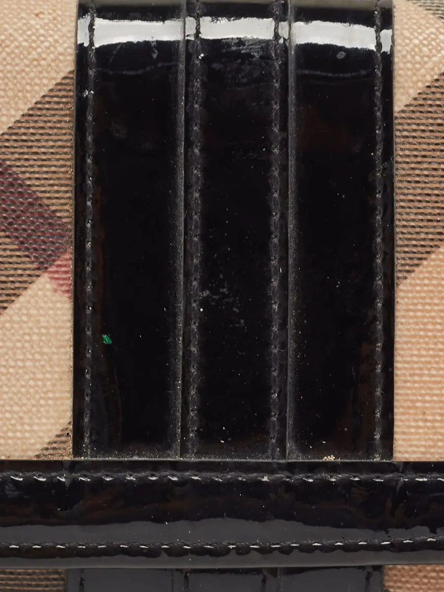 Vintage Check-patterned wallet 10