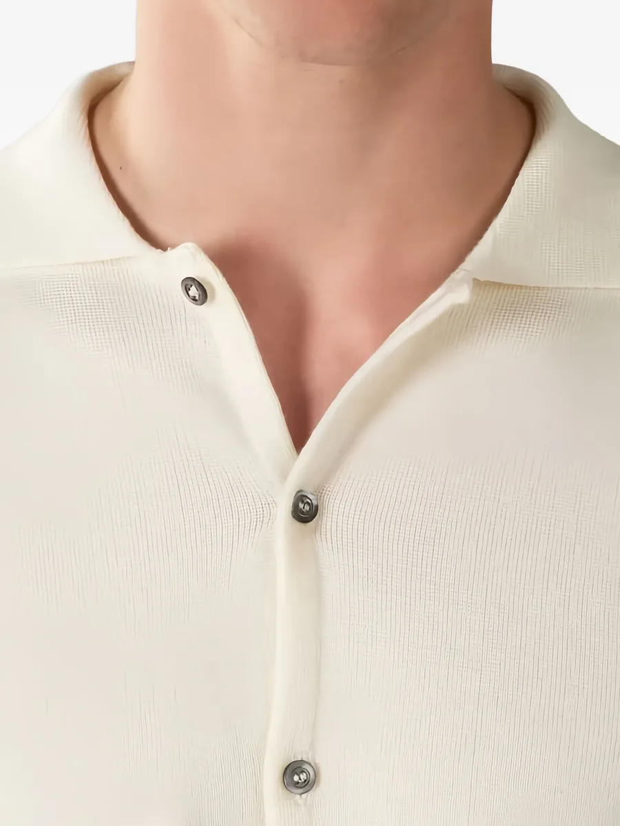 Buttoned knitted shirt 8