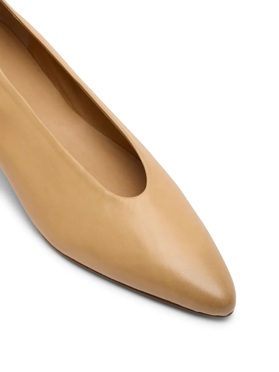 leather pumps 4