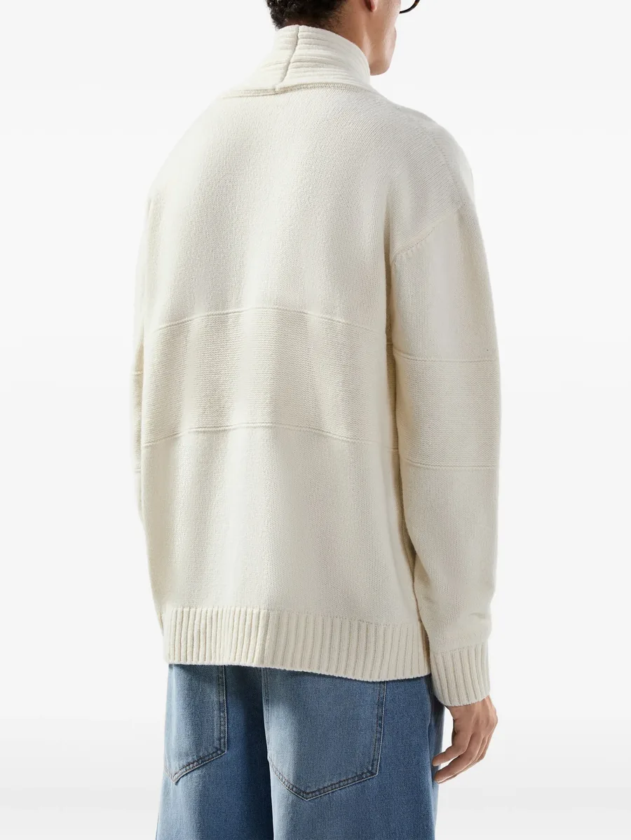 buttoned v-neck cardigan 10