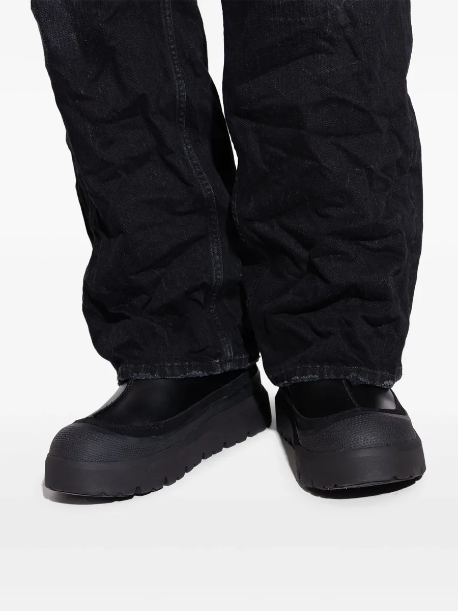 Tasman Weather Hybrid trainers 10