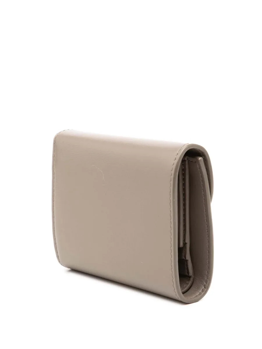 кошелек Shiny Calfskin Triomphe Flap Wallet (2022 год) 3