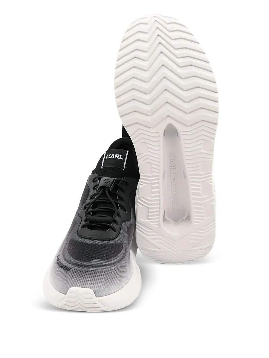 logo-lettering sneakers 9