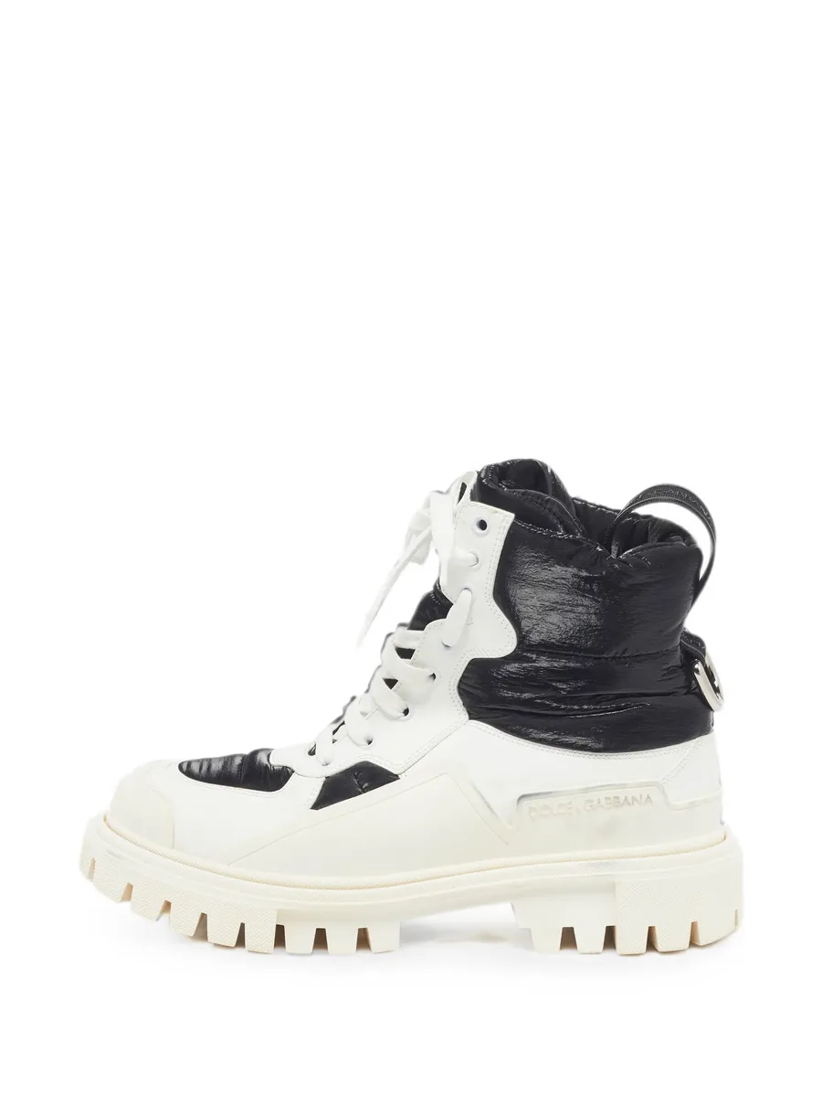 lace-up leather combat boots 1