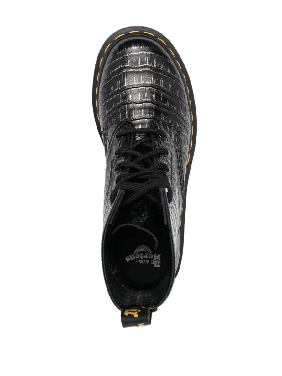ankle-length boots 8