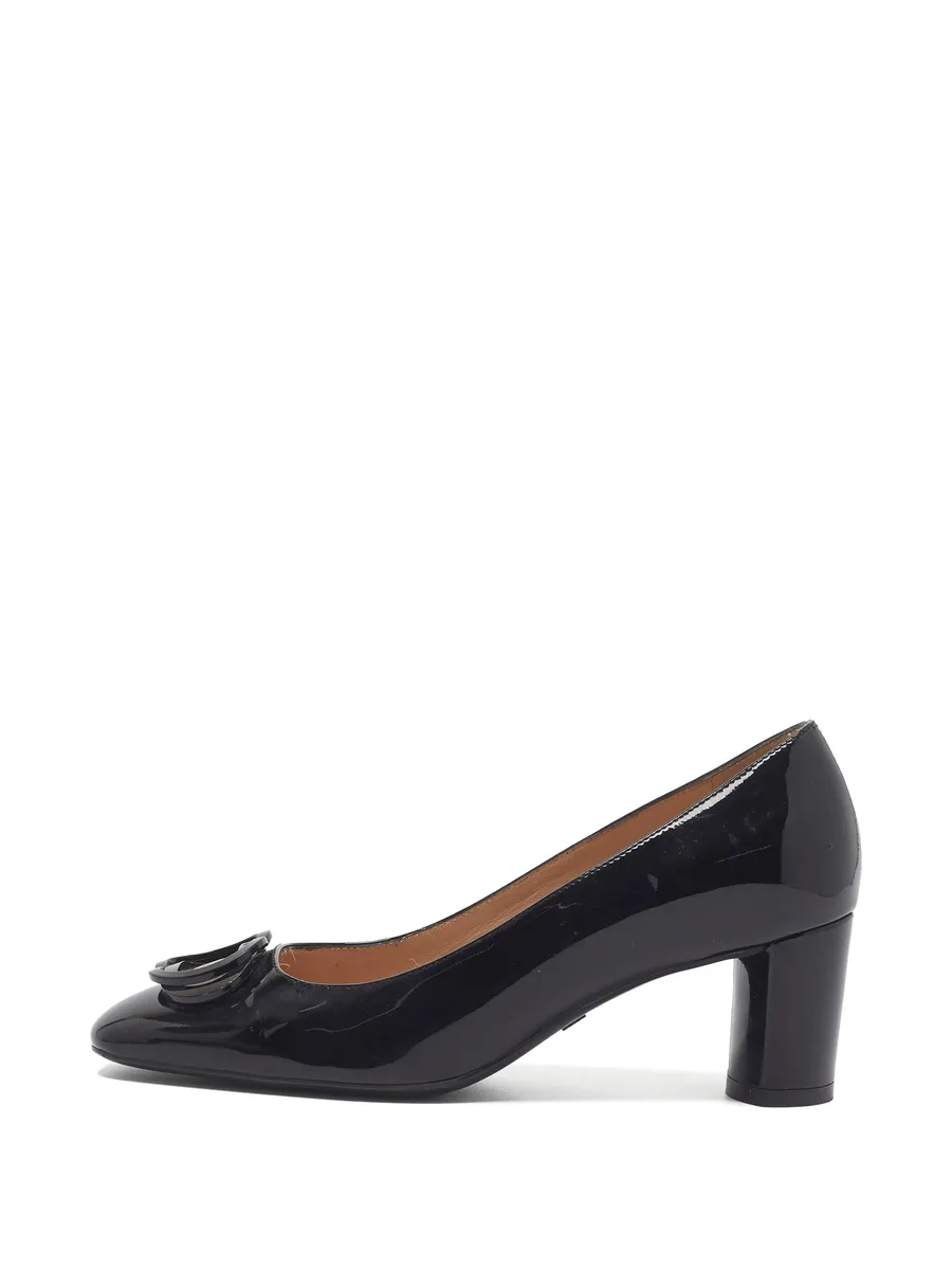Anicia pumps 1