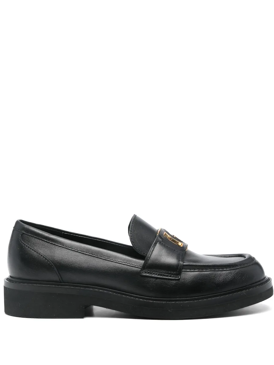 Shuttle loafers 1
