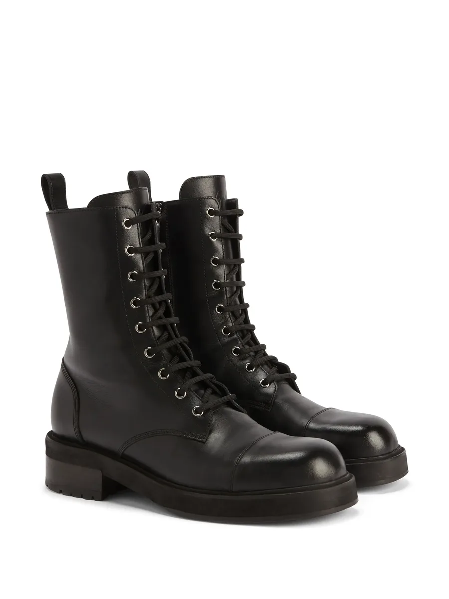 Toluse boots 3
