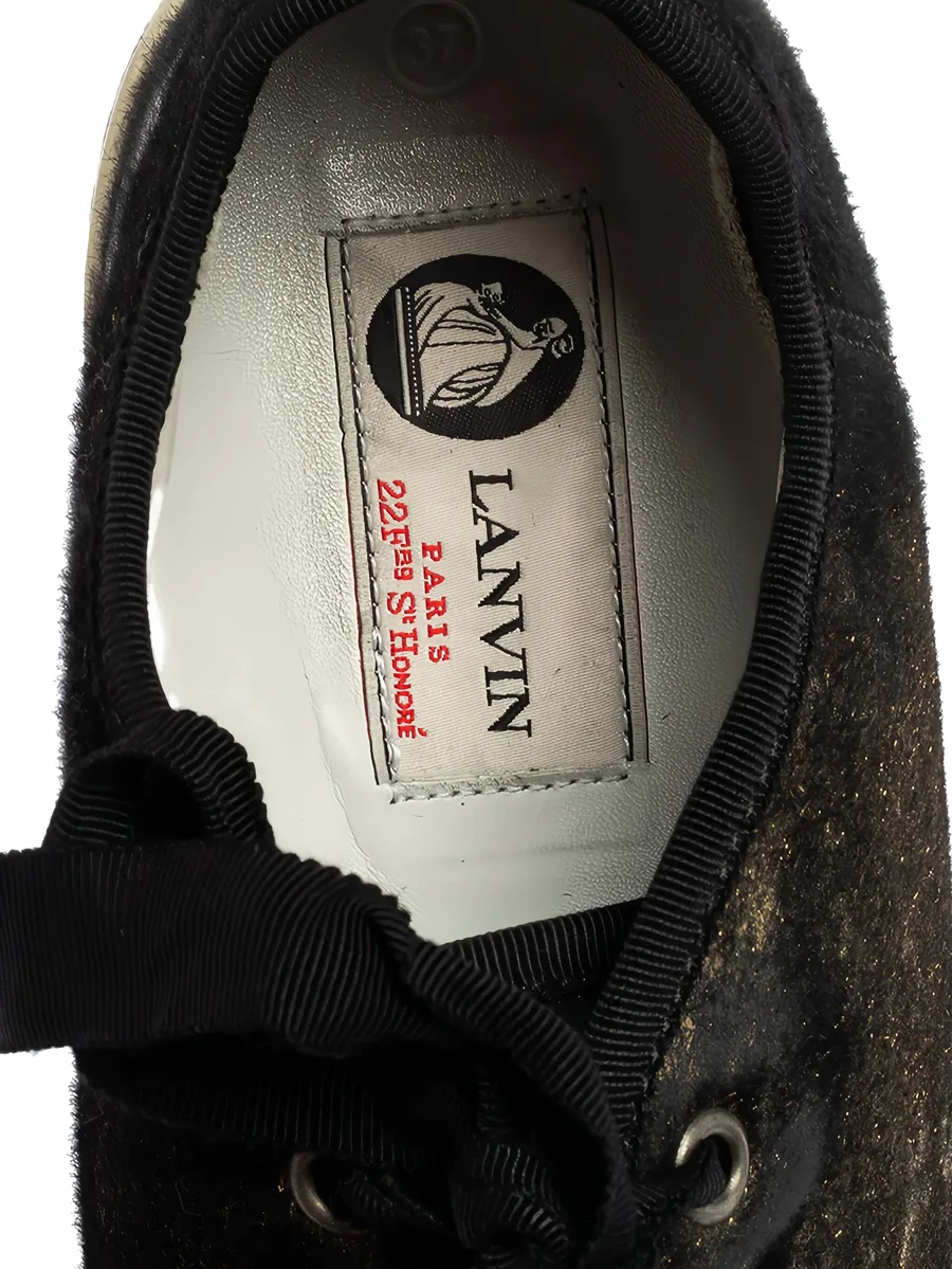 leather sneakers 10