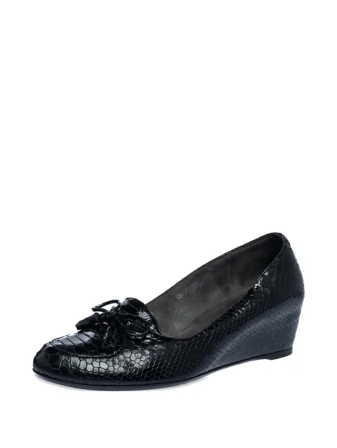bow-details pumps