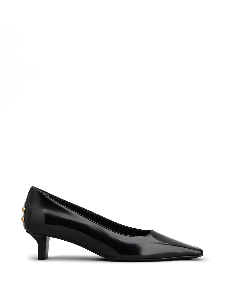 studded pumps 1