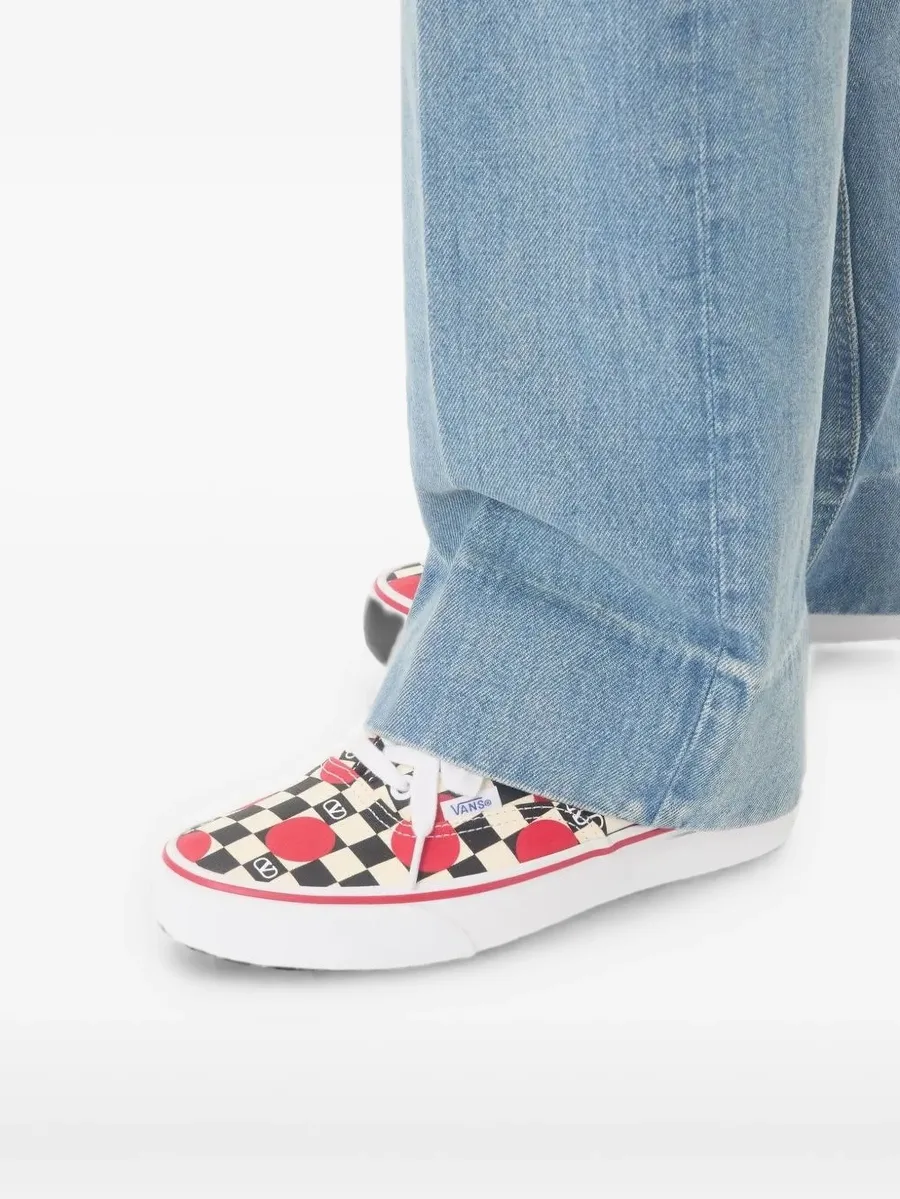кеды с логотипом VLogo Checkerboard из коллаборации с Vans 10