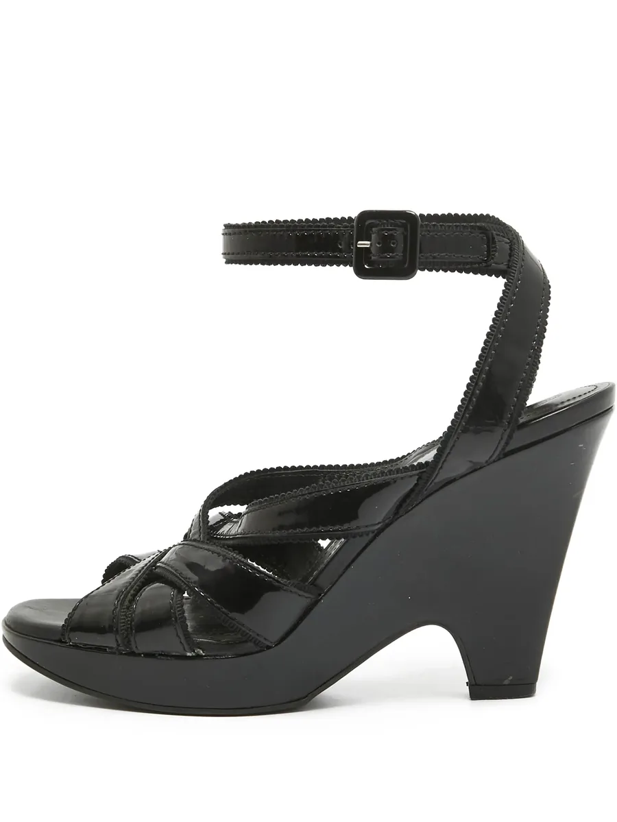 105mm patent-leather wedge sandals 2