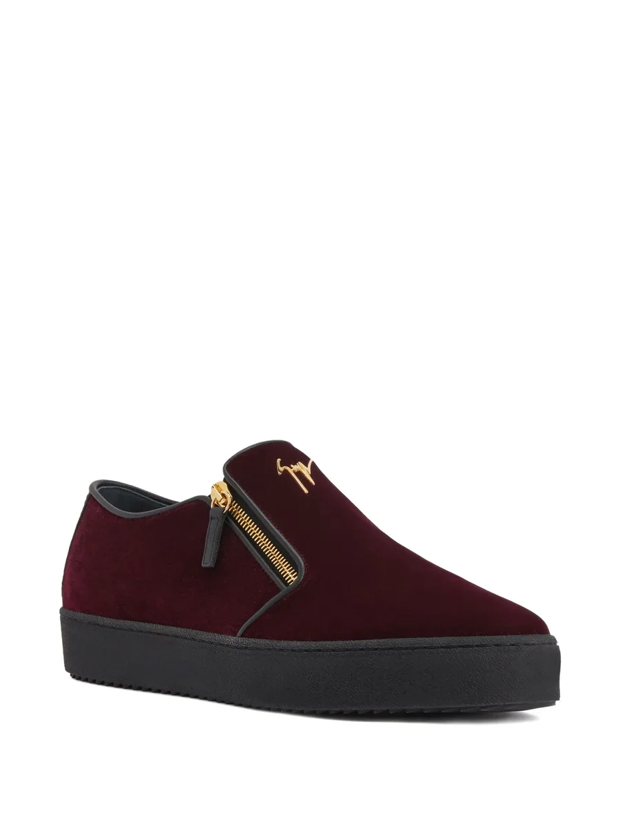 Gz-kobe signature-detail zipped slip-ons 3