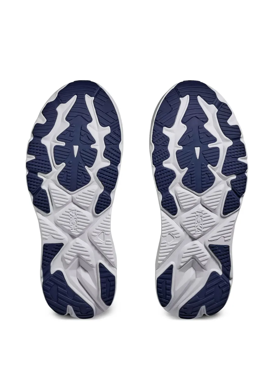Arahi 8 sneakers 4