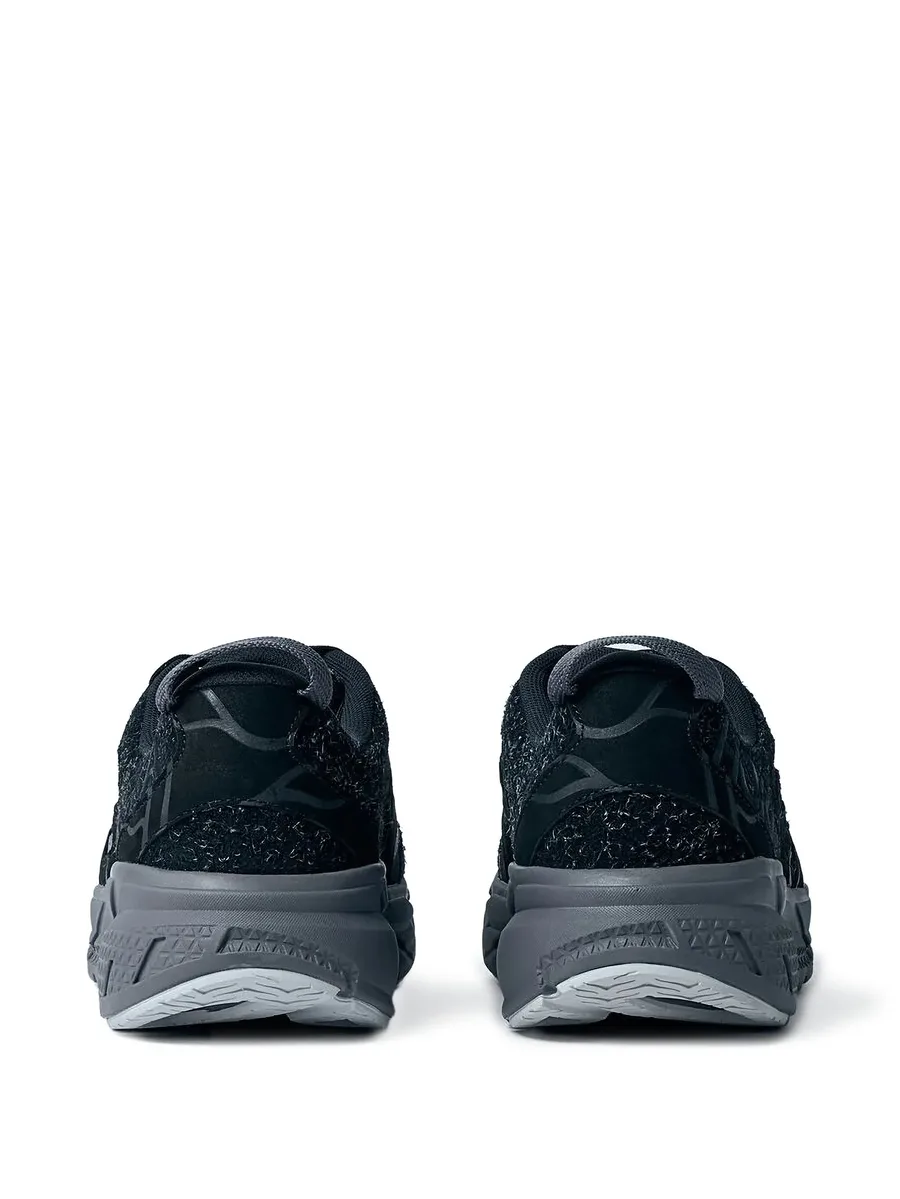 low-top sneakers 6