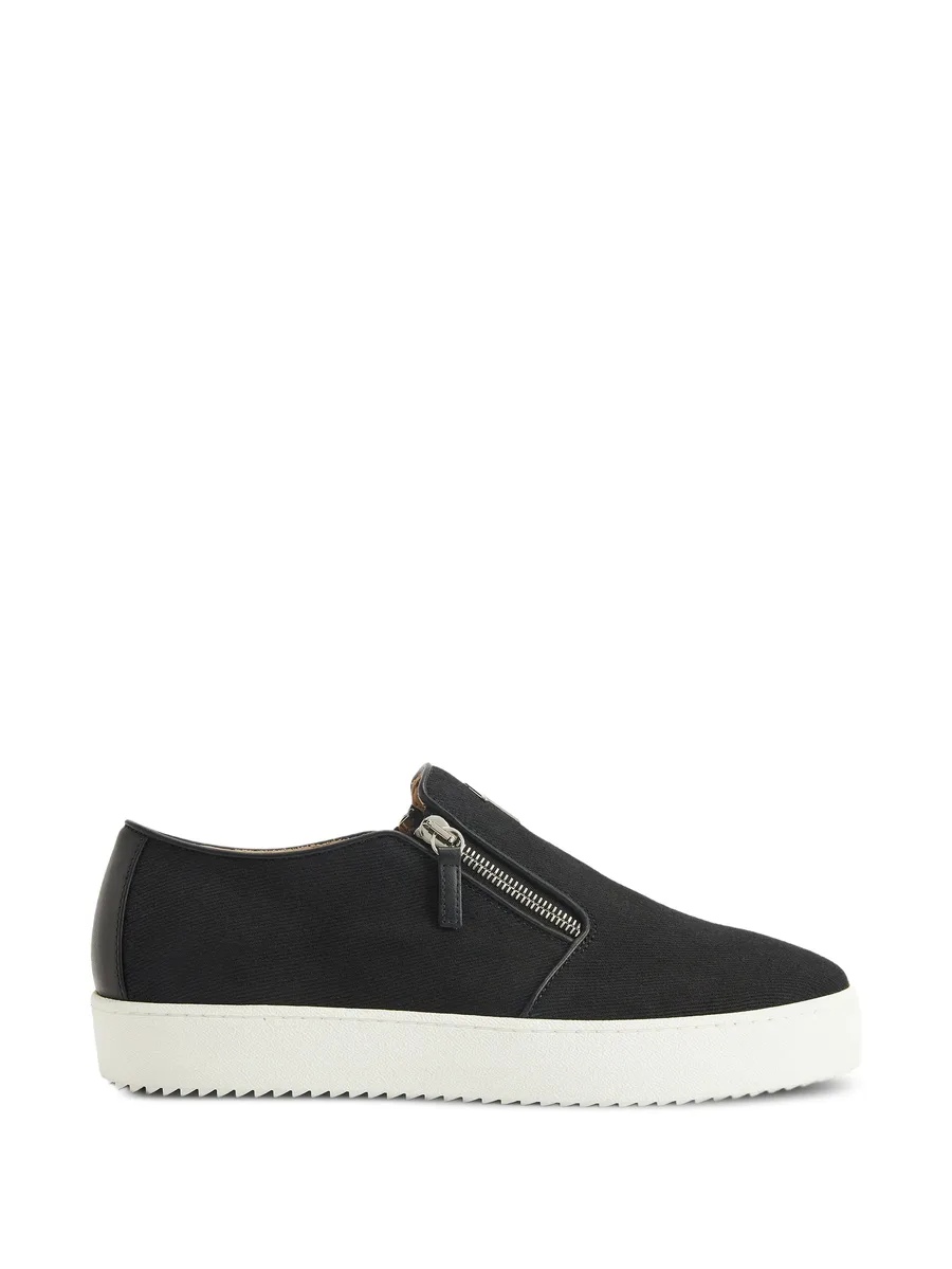 Gz-cobe logo-plaque sneakers 1