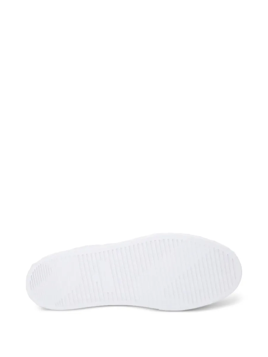 low-top sneakers 7