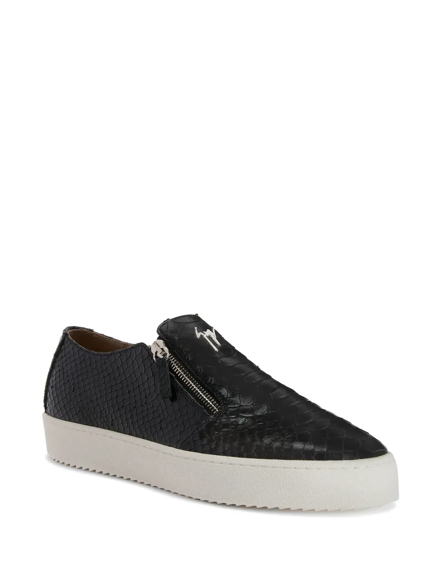 Kobe zip sneakers 3