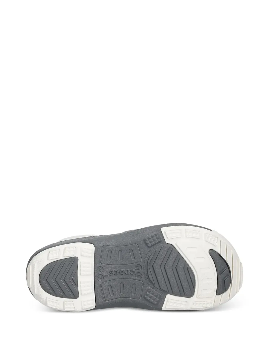Quick Trail Low perforated slip-on sneakers 10