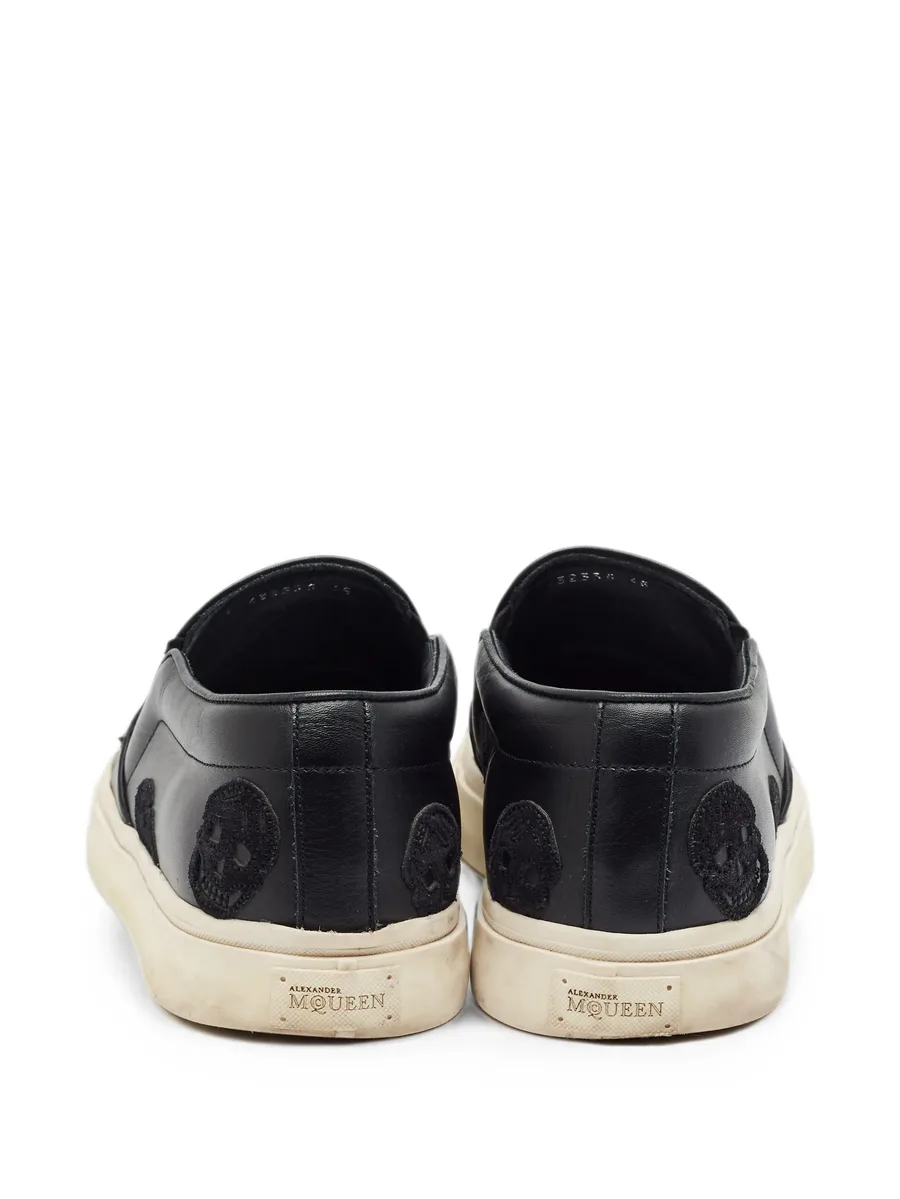 Skull-detail sneakers 3