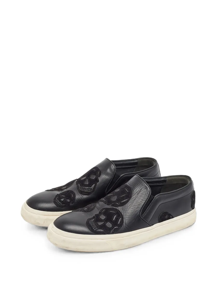 Skull-detail sneakers 2