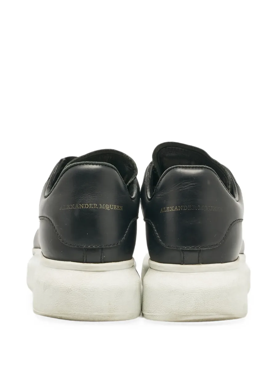 Oversized leather low-top sneakers 3