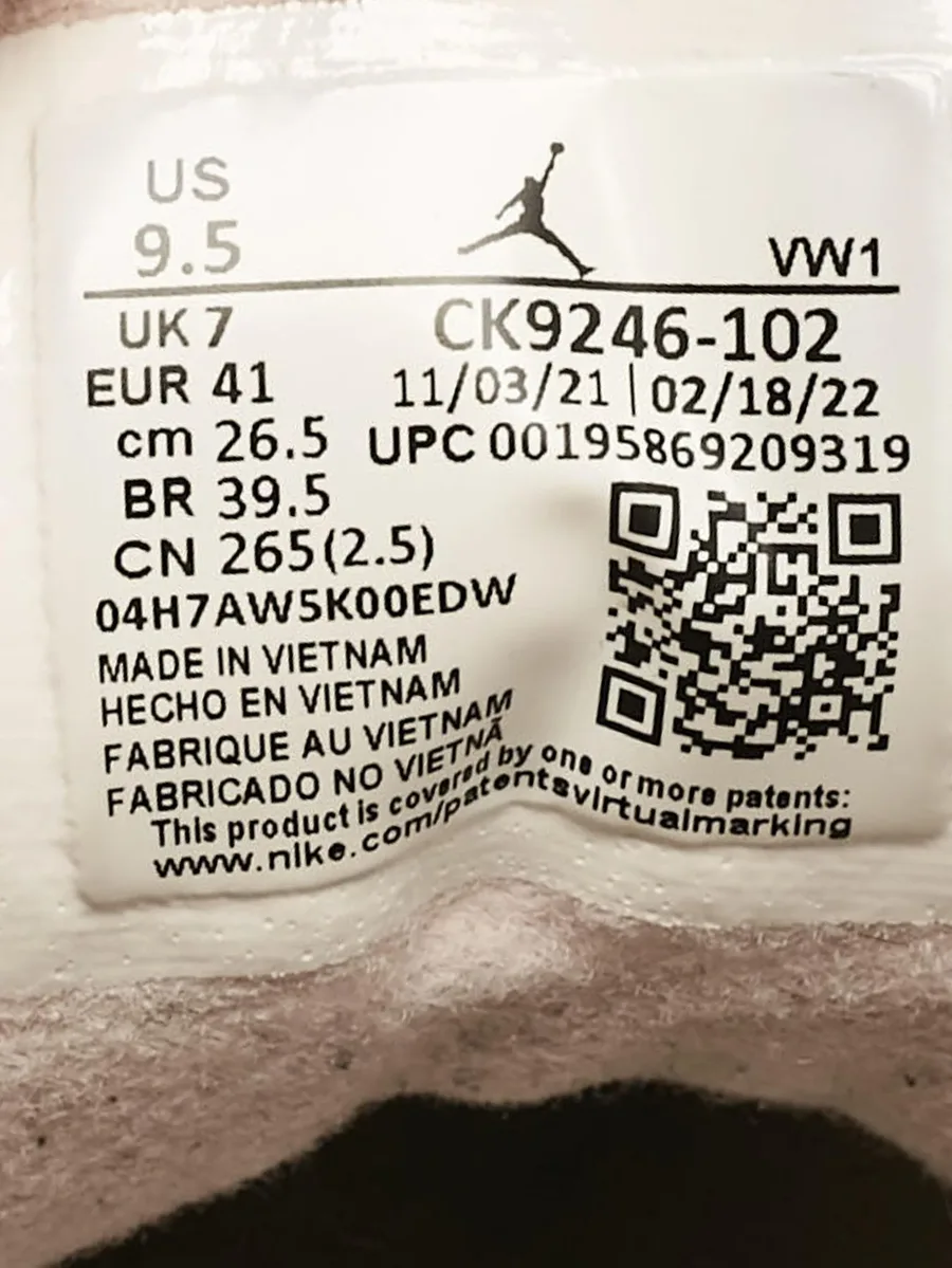 кроссовки Air Jordan 3 Retro 9
