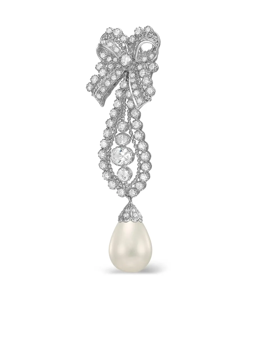 серьги Dentelle Bow из белого золота с жемчугом и бриллиантами 8