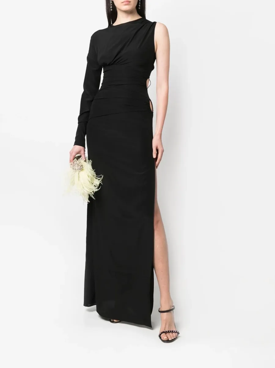 single-sleeve design gown 4