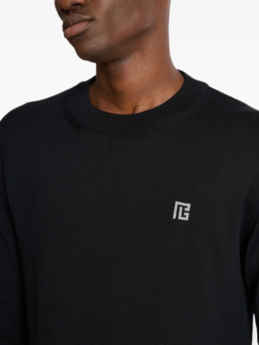 crew-neck sweater 13