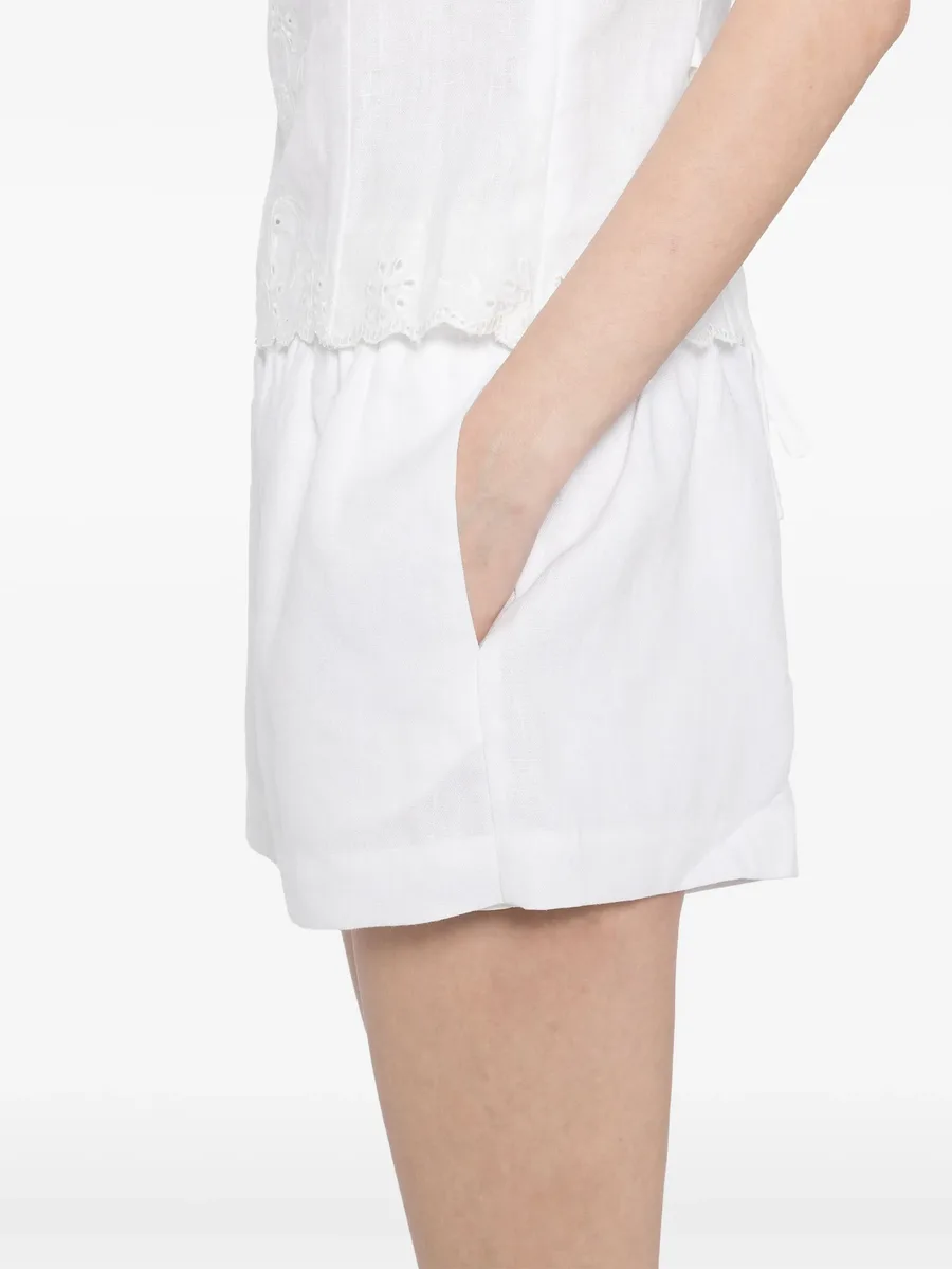 Mila shorts 10