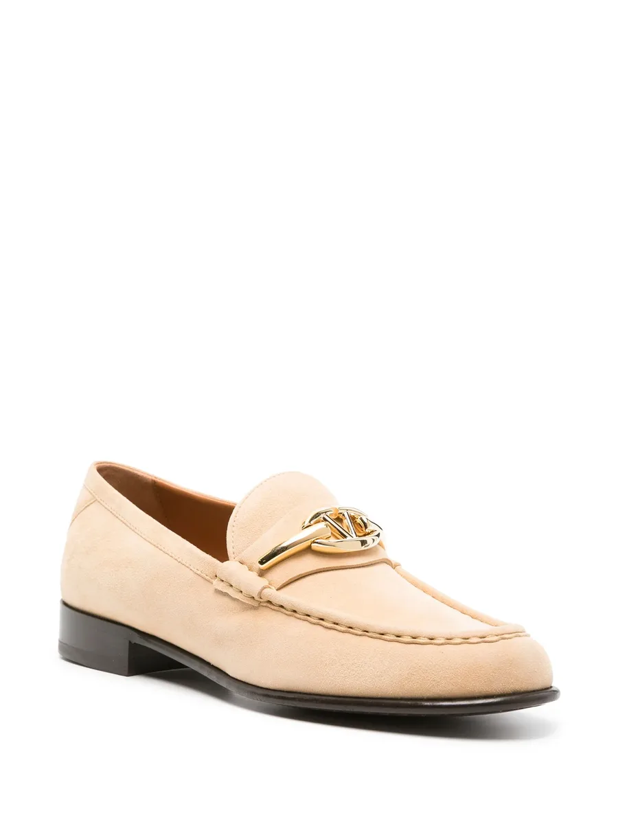 VLogo-plaque suede loafers 4