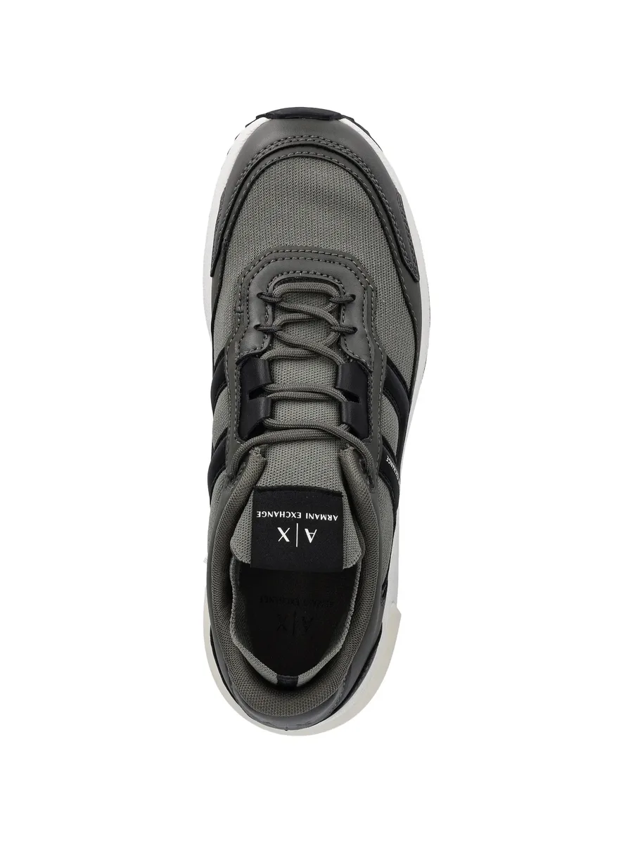 logo detail sneakers 7
