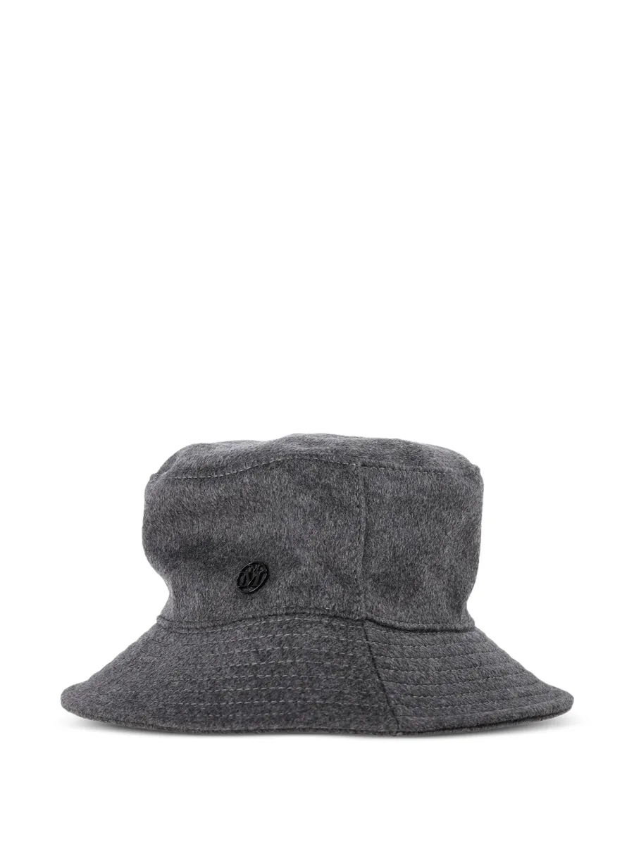 Angele bucket hat 5