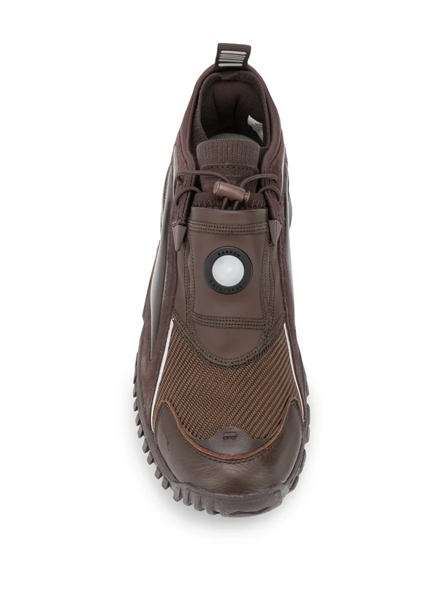 contrast panel toggle sneakers 8