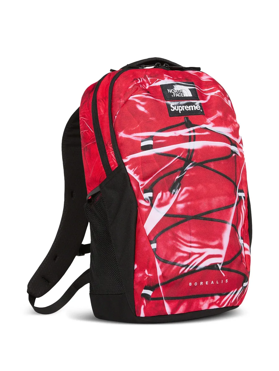 рюкзак Borealis Trompe L'oeil Red из коллаборации с The North Face 3