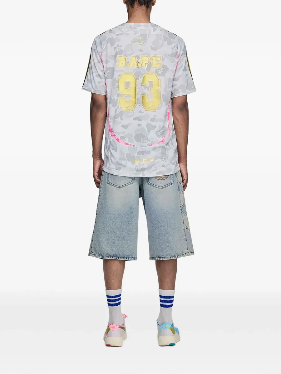 футболка Teamgeist из коллаборации с A Bathing Ape 2