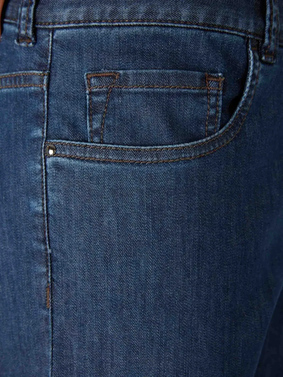 five-pocket-style jeans 6