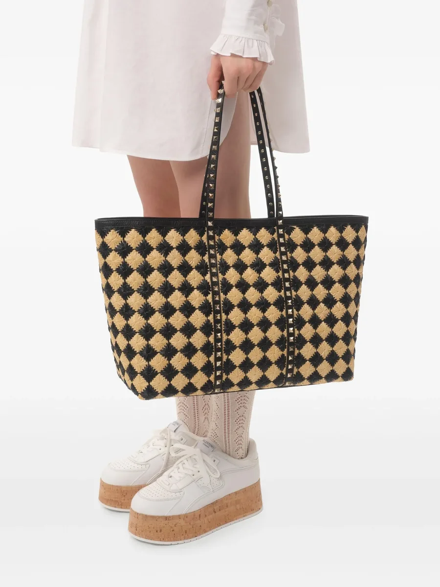 сумка-тоут Rockstud с вышивкой 5