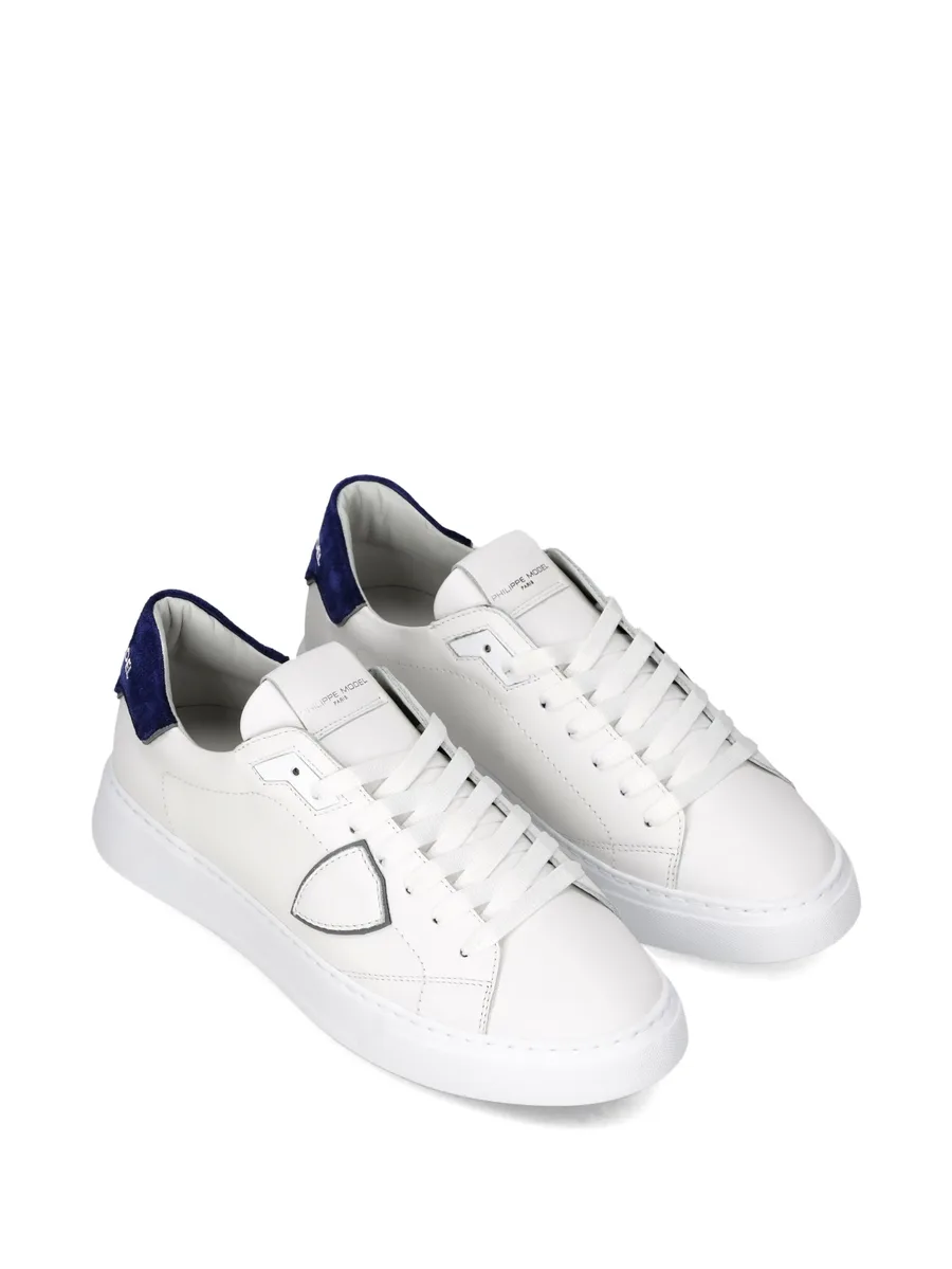 leather low-top sneakers 3