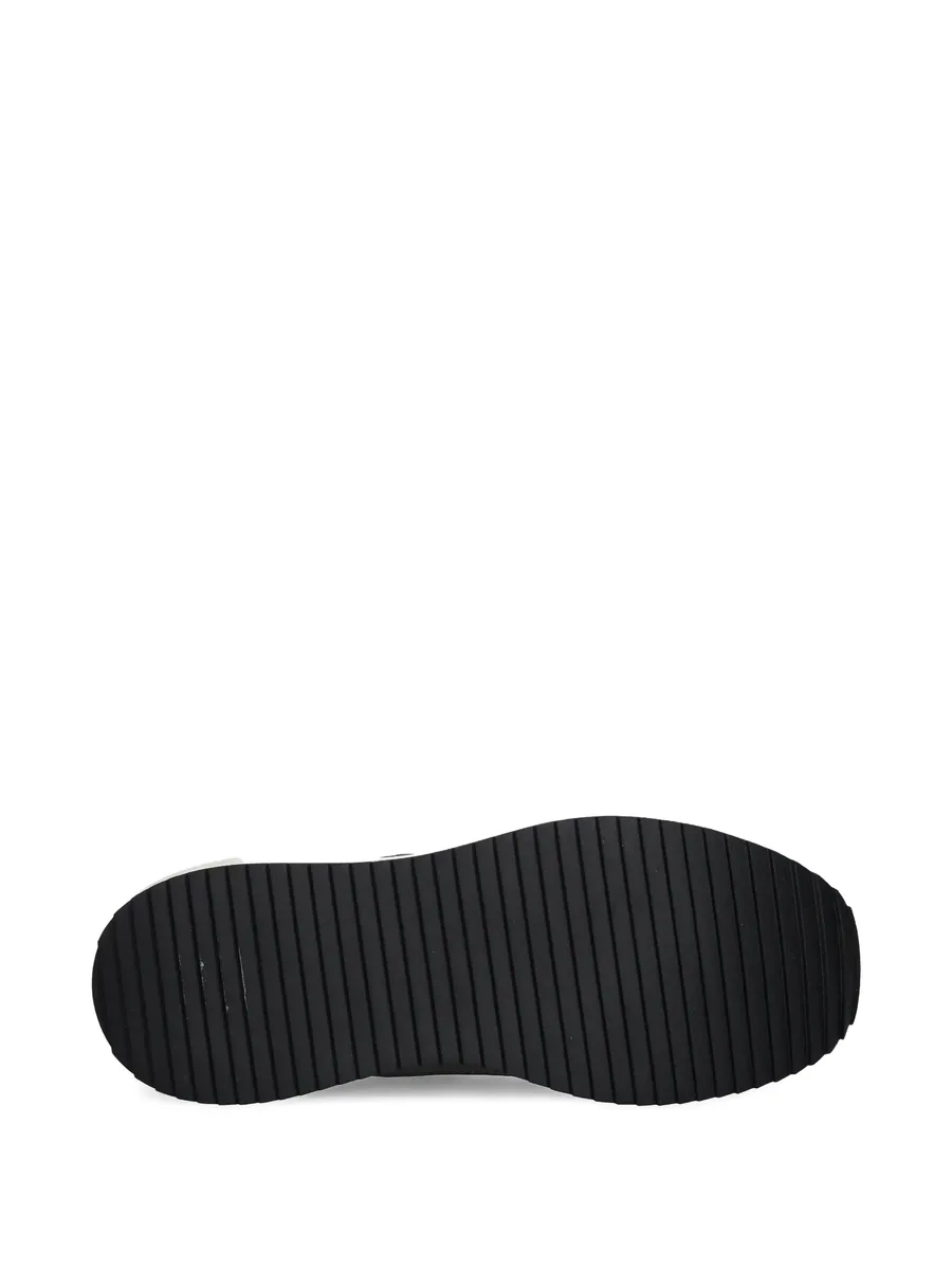 logo detail sneakers 9