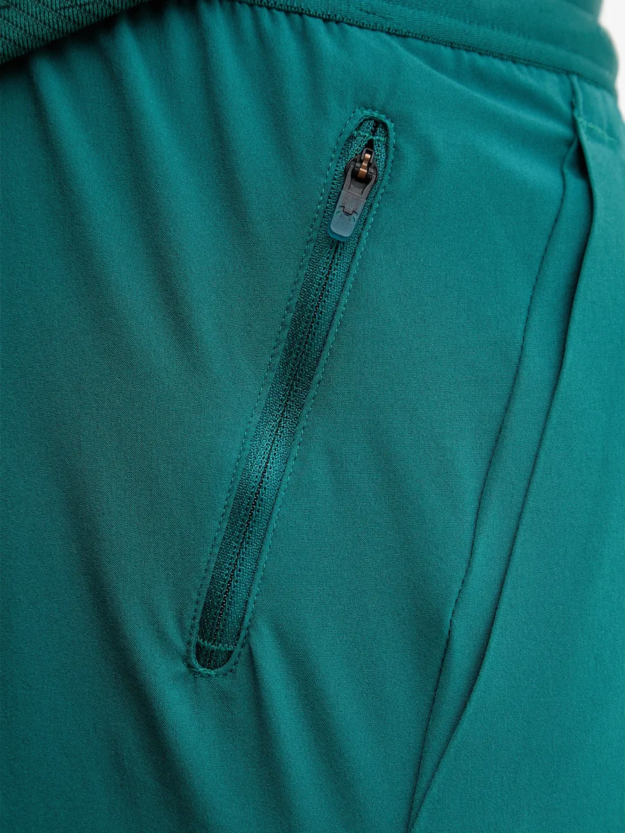 Vanish Elite logo-print elasticated shorts 4