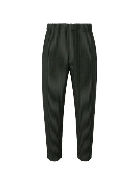 pleated trousers