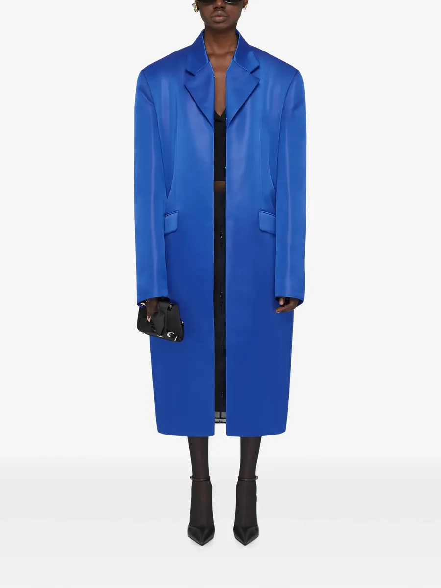 Kissing notched-lapel coat 2