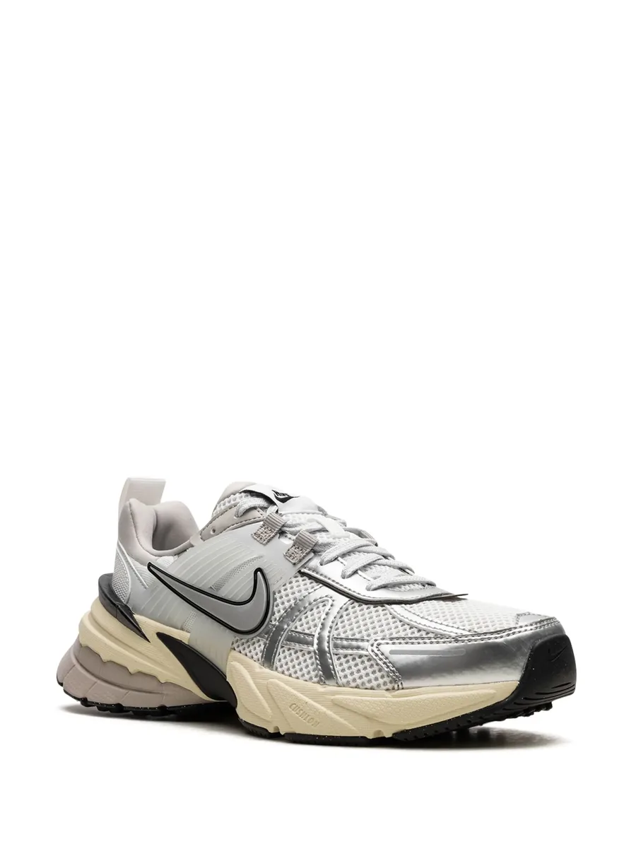 кроссовки V2K Run 'Metallic Silver' 3