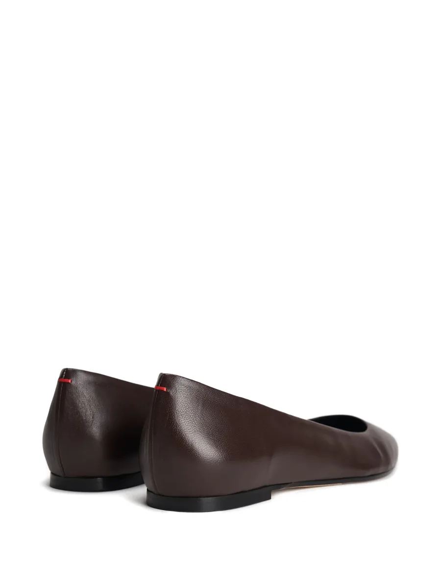 pointed pumps 6
